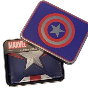 Concept One Marvel Captain America Bifold Wallet in Decorative Tin Case